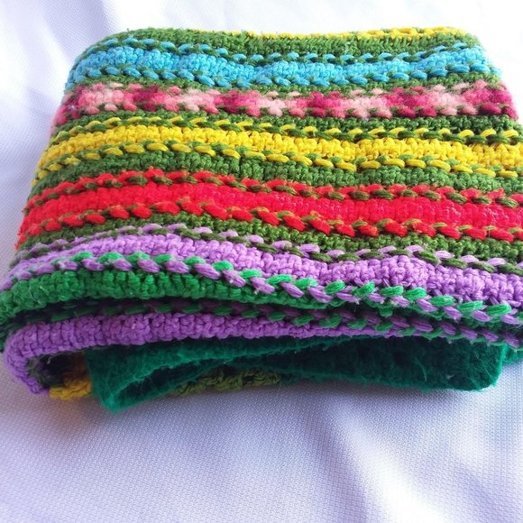 Vintage Crochet Baby Hand Made Quilt Granny Square - Picture 10 of 10